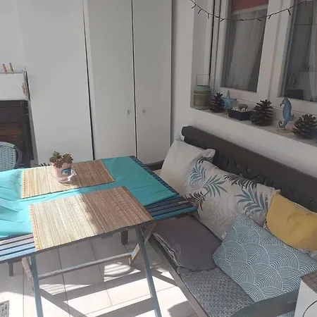 Comfortable Apartment With Sea View, La Estrella, 57 M² Apartamento