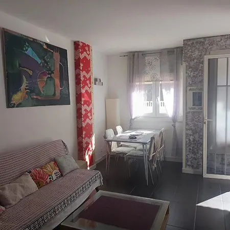 Comfortable Apartment With Sea View, La Estrella, 57 M² Apartamento *