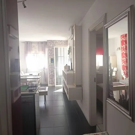 Comfortable Apartment With Sea View, La Estrella, 57 M² Apartamento