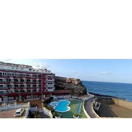 Comfortable Apartment With Sea View, La Estrella, 57 M² *